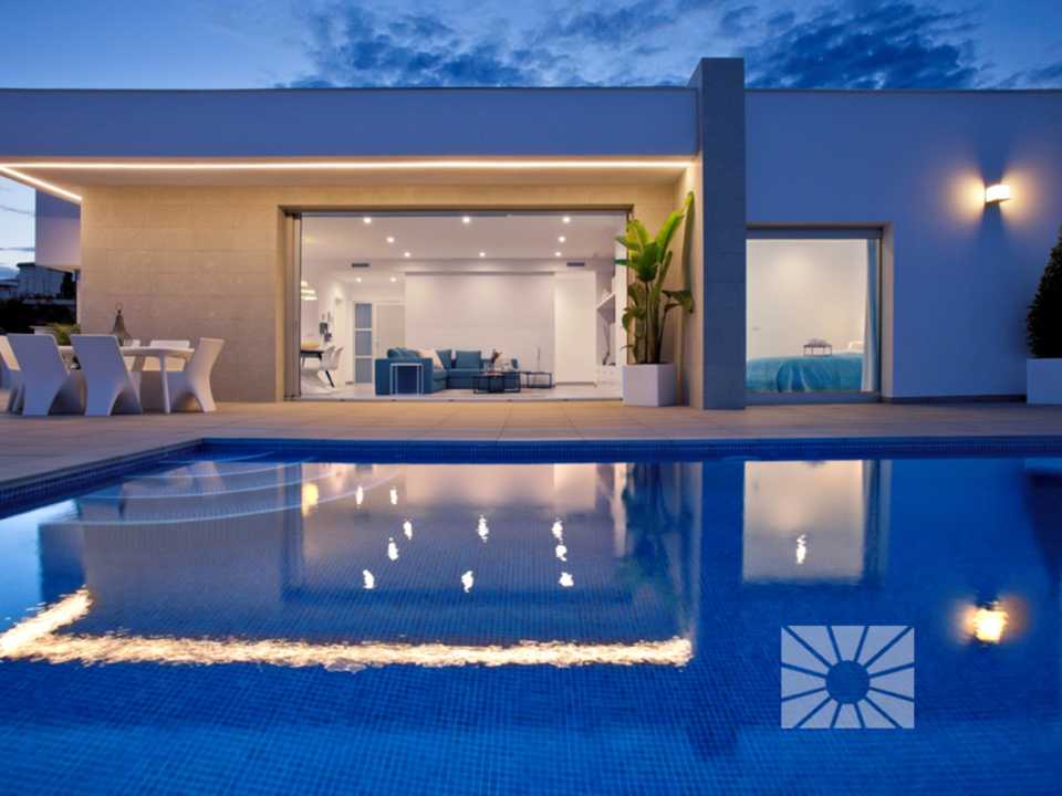 <h1>Lirios Design Кумбре дель Соль продажа современных домов модель Siros</h1>